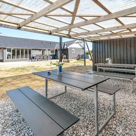 Casa vacanze Hillevi - 200m From The Sea In Western Jutland By Interhome